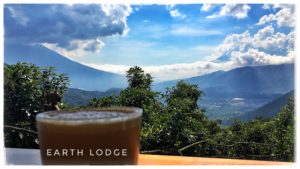 Read more about the article Earth Lodge i Guatemala